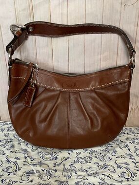 Coach Brown Leather Shoulder Hobo Bag. #2000